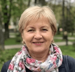 Elena P.